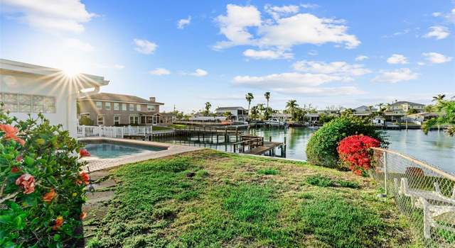 Photo of 720 Capri Blvd, Treasure Island, FL 33706