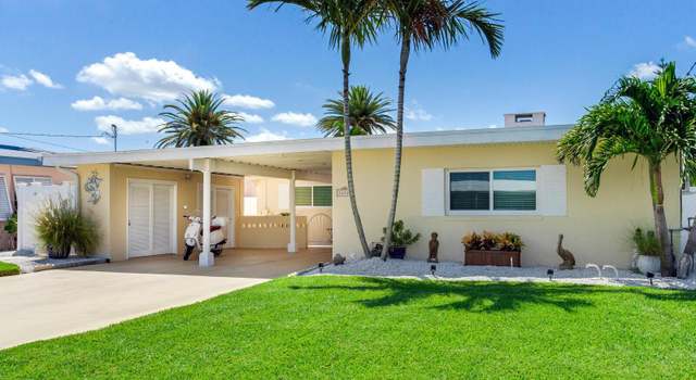 Photo of 16126 4th St E, Redington Beach, FL 33708