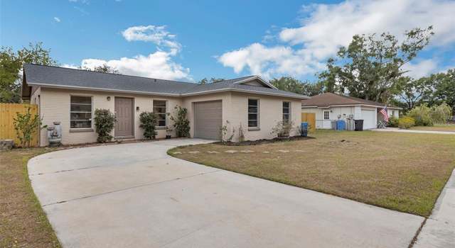 Photo of 1818 Kim Acres Ln, Dover, FL 33527