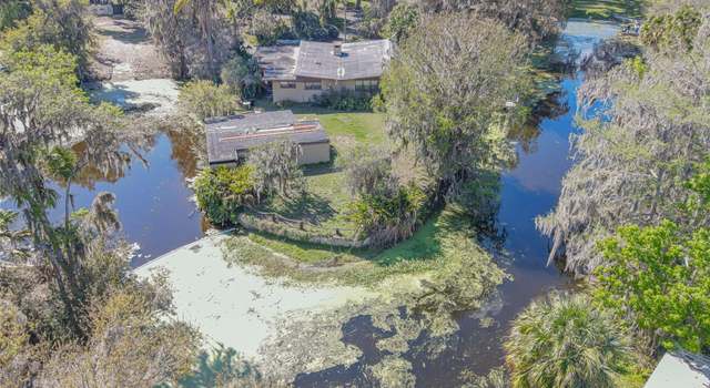 Photo of 2439 CR 453, Lake Panasoffkee, FL 33538