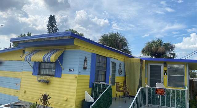 Photo of 1949 Holiday Dr, Holiday, FL 34691