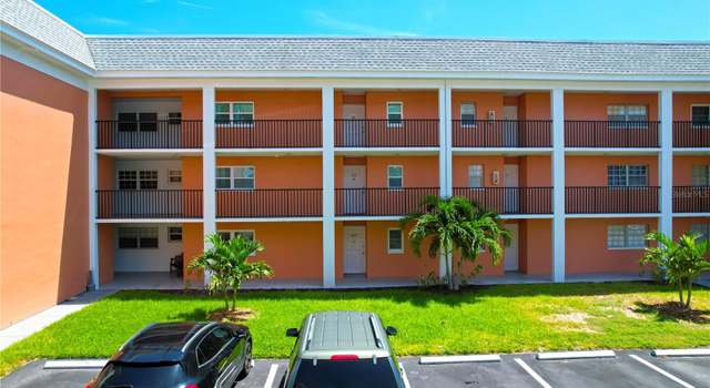Photo of 1900 68th St N #104, St Petersburg, FL 33710