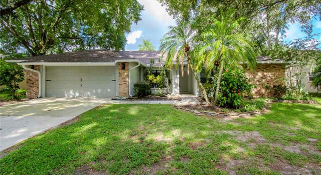 Photo of 2511 Arborwood Dr, Valrico, FL 33596