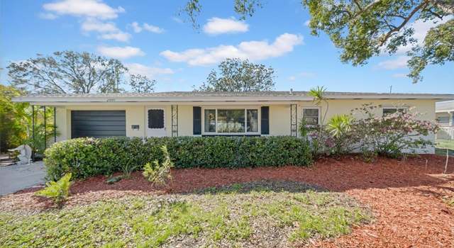 Photo of 2000 59th Way N, St Petersburg, FL 33710