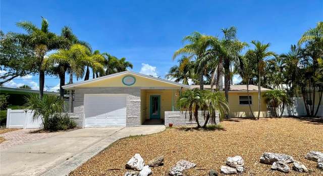 Photo of 3014 58th St S, Gulfport, FL 33707