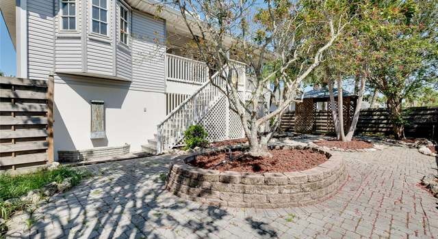 Photo of 610 Alligator Dr, Venice, FL 34293