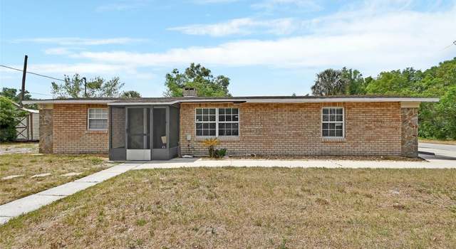 Photo of 636 W Mathis St, Deland, FL 32720