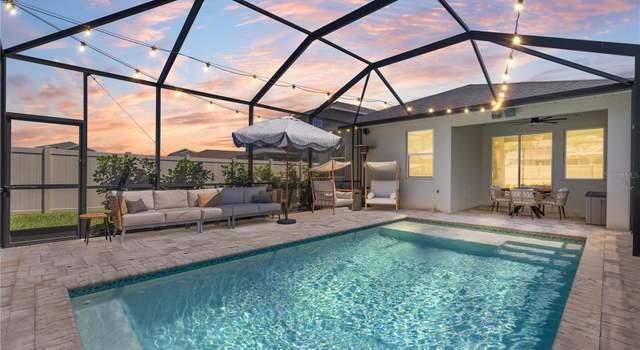 Photo of 5861 Bungalow Grove Ct, Palmetto, FL 34221
