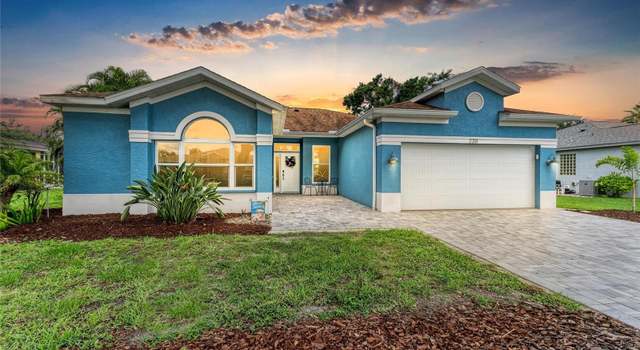 Photo of 220 39th St NE, Bradenton, FL 34208