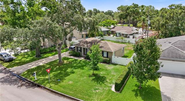 Photo of 3604 W Tampa Cir, Tampa, FL 33629