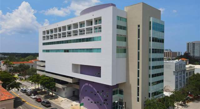 Photo of 1990 Main St #15, Sarasota, FL 34236