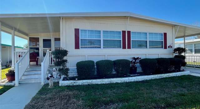 Photo of 205 Seagull Dr N, Tarpon Springs, FL 34689