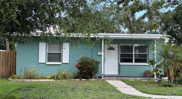 Photo of 4151 Neptune Dr SE, Saint Petersburg, FL 33705