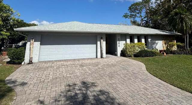 Photo of 6396 18th St NE, St Petersburg, FL 33702