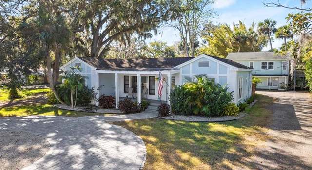 Photo of 636 Faulkner St, New Smyrna Beach, FL 32168