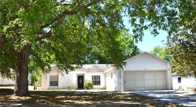Photo of 12312 Woodglen Cir, Clermont, FL 34711