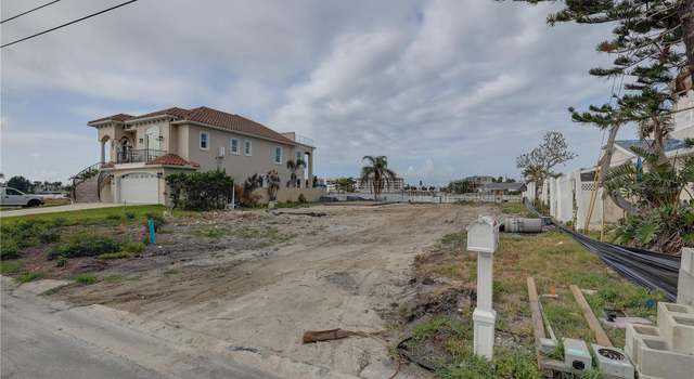 Photo of 11100 5th St E, Treasure Island, FL 33706