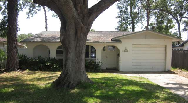 Photo of 162 SW Lincoln Cir N, Saint Petersburg, FL 33703