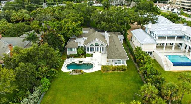 Photo of 228 Bluff View Dr, Belleair Bluffs, FL 33770