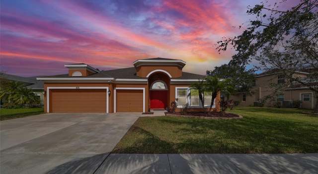 Photo of 805 Seminole Sky Dr, Ruskin, FL 33570