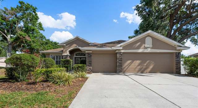 Photo of 2402 Blue Stone Ct, Valrico, FL 33594