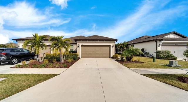 Photo of 6449 Mooring Line Cir, Apollo Beach, FL 33572