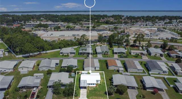 Photo of 1559 Nassau Cir, Tavares, FL 32778