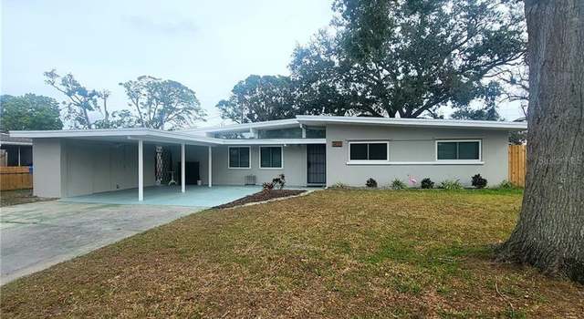 Photo of 2001 32nd St W, Bradenton, FL 34205