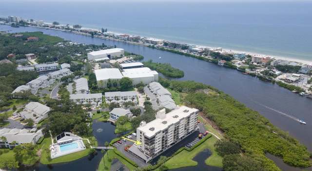 Photo of 11590 Shipwatch Dr #548, Largo, FL 33774