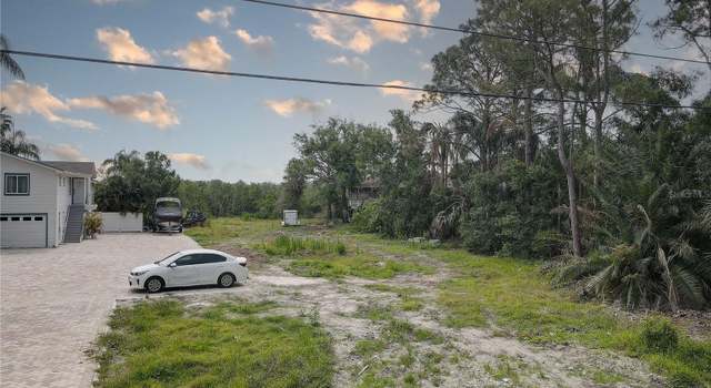 Photo of 8115 Bay Dr, Tampa, FL 33635