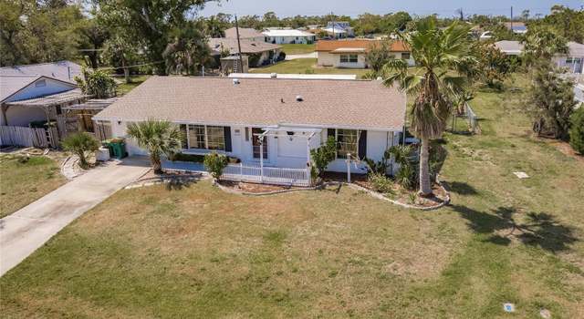 Photo of 586 Skylark Ln NW, Port Charlotte, FL 33952
