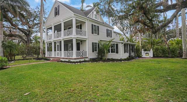 Photo of 320 29th St NW, Bradenton, FL 34205