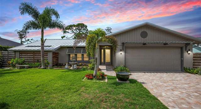 Photo of 2320 James Ln, Sarasota, FL 34231