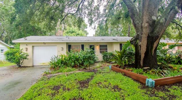 Photo of 210 NW Lincoln Cir N, St Petersburg, FL 33702