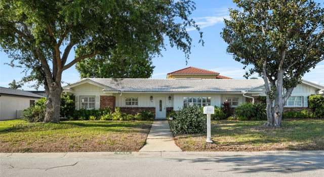 Photo of 3918 Versailles Dr, Tampa, FL 33634