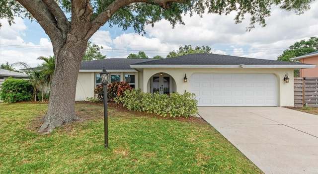 Photo of 4415 Charing Cross Rd, Sarasota, FL 34241