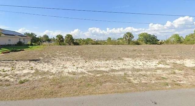 Photo of 825 NW 8th Ter, Cape Coral, FL 33993