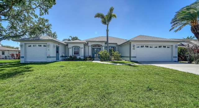 Photo of 626 Magellan Dr, Sarasota, FL 34243