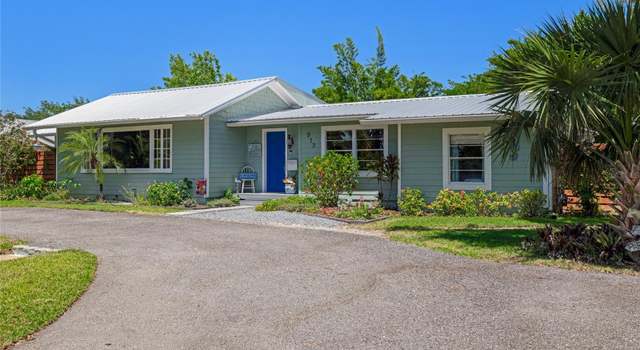 Photo of 913 Palmetto St, New Smyrna Beach, FL 32168