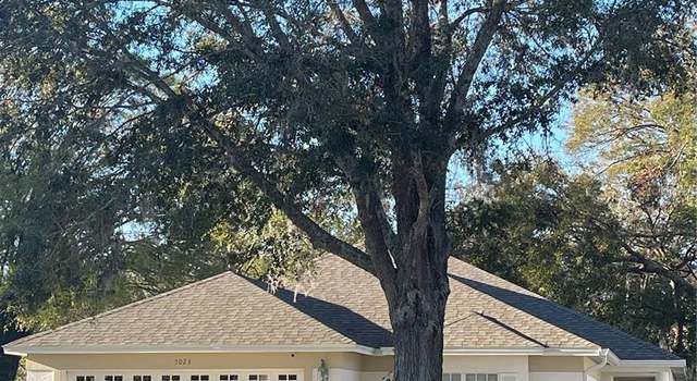 Photo of 7023 Arcadian Ct, Mount Dora, FL 32757