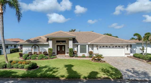 Photo of 314 Oakwood Cir, Englewood, FL 34223
