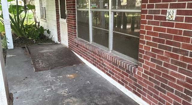 Photo of 4979 Lakewood Dr, Dade City, FL 33523