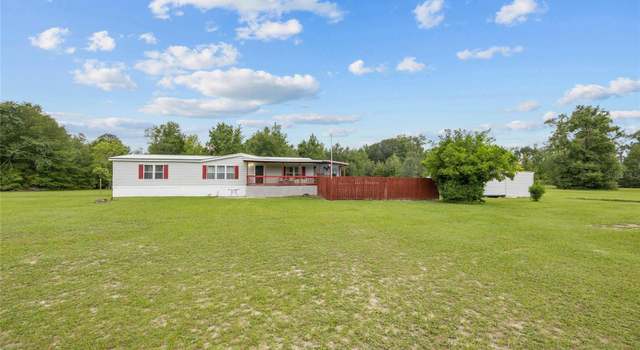 Photo of 670 SW Bethlehem Ave, Fort White, FL 32038