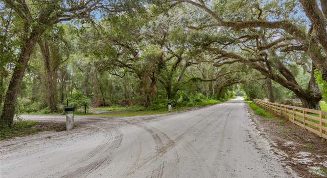 Photo of 670 SW Bethlehem Ave, Fort White, FL 32038