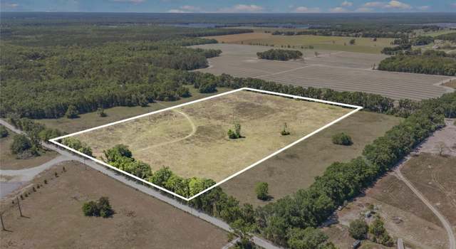 Photo of 870 SW Fry Ave, Fort White, FL 32038