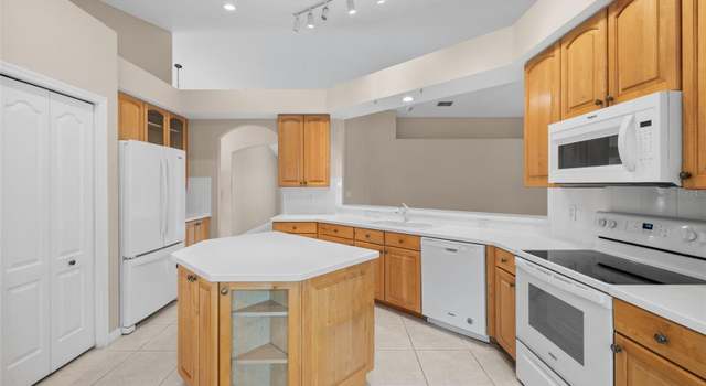 Photo of 252 Arbor Woods Cir, Oldsmar, FL 34677