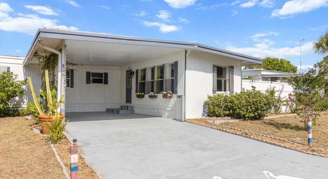Photo of 31151 Valencia Ave, Tavares, FL 32778