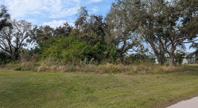 Photo of 575 Posadas Cir, Punta Gorda, FL 33983