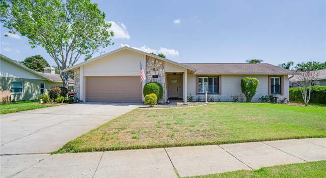 Photo of 1104 Northridge Dr, Palm Harbor, FL 34683