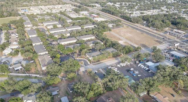 Photo of 222 Draw Bridge Ln, Valrico, FL 33594
